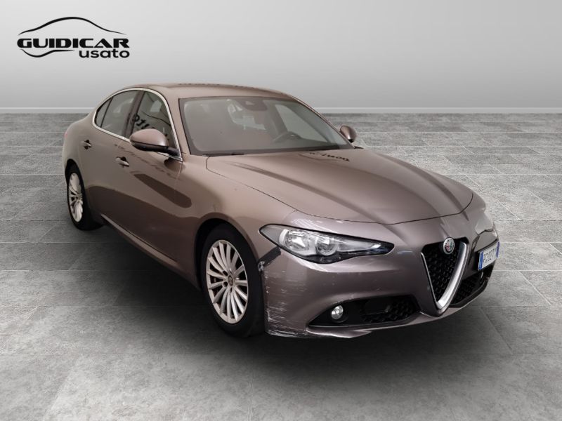 GuidiCar - ALFA ROMEO Giulia 2016 Giulia 2.2 t Super 180cv Usato